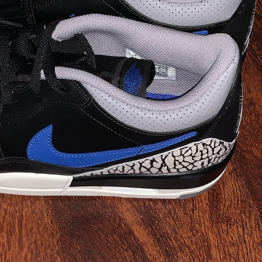 Jordan 321 size 11 - Picture 6 of 16